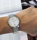 Bulova Women's Analogue Quarz Watch with Stainless Steel Strap 98S149