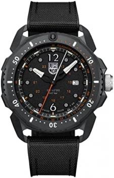 Luminox Men Analog Quartz Watch with Rubber Strap XL.1052