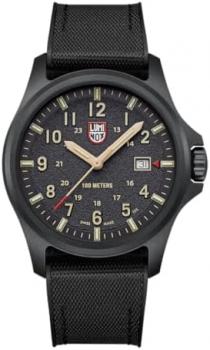 Luminox Men Analog Quartz Watch with Rubber Strap XL.1961